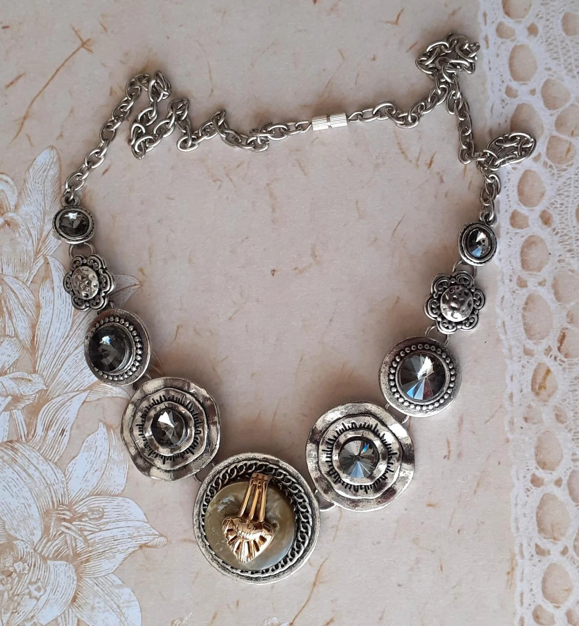 Collier vintage en argent avec cristaux et nacre – photo 4